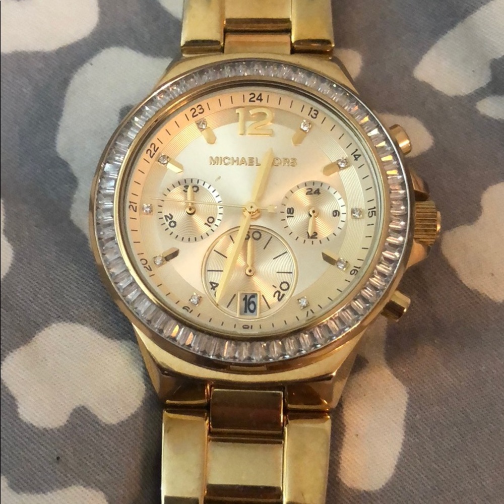 Michael kors gold watch